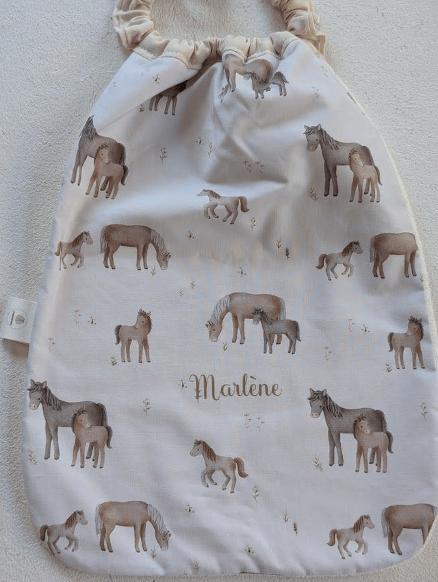 Bavoir enfant élastique